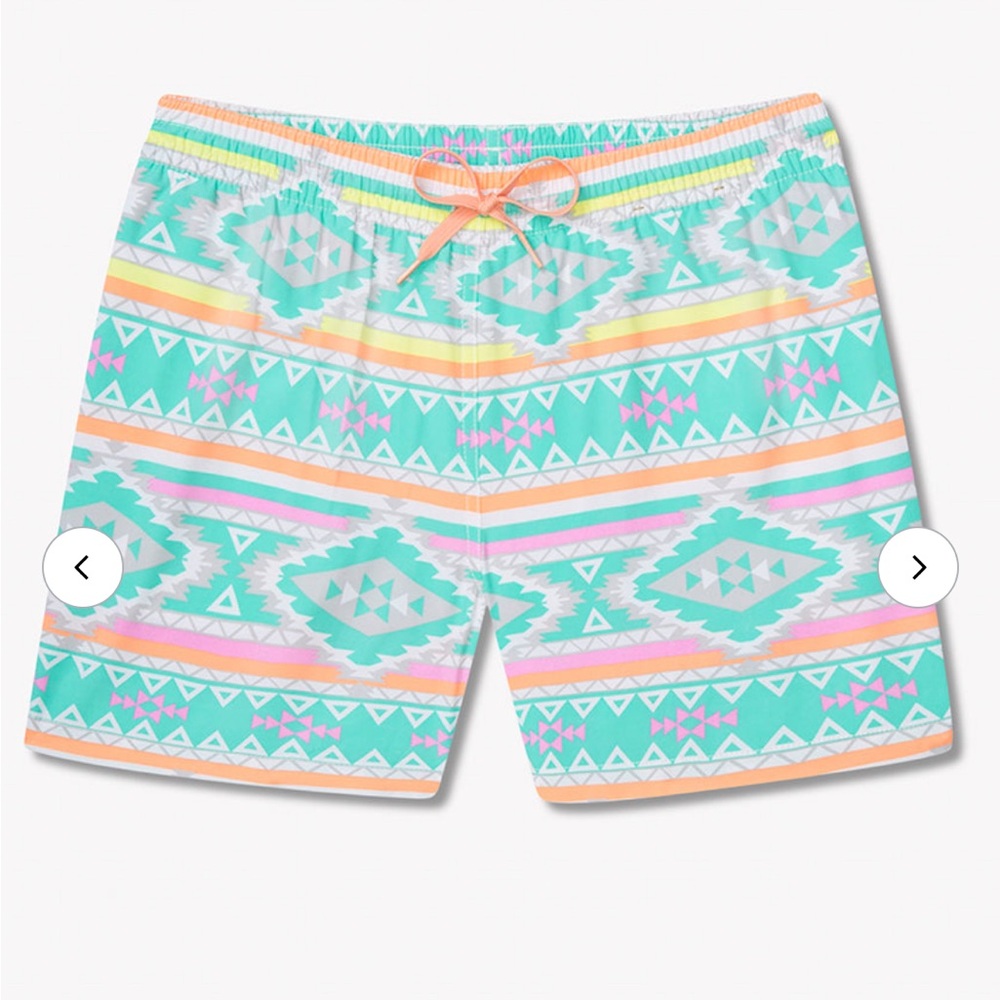 Chubbies En Fuego 5.5” Mesh Lined Swim Trunks